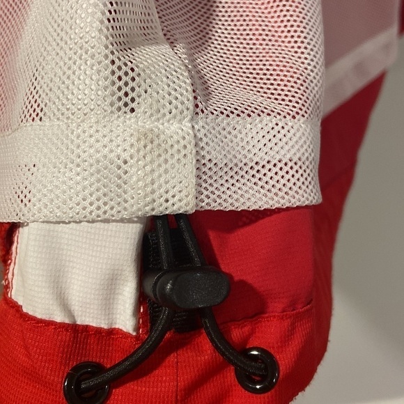 ASICS Windbreaker - Picture 6 of 9